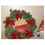 Christmas Wreath & Decor