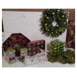 18" Wreath, Decor, Candles, Candy Dish