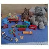 Tootsie Can am Car, Russ Bear, Tonka, Mr Peanut+