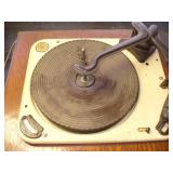 Vtg Garrard Turntable Model RC 121-D