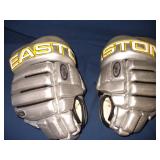 Easton Hockey Gloves