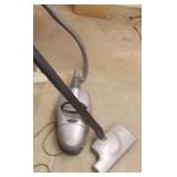 Tri Star Vacuum