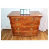 Mcm Dresser