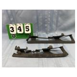 Vintage Metal Ice Skate Clip-Ons