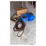 Lot with acetylene gauges, hoses and tips with