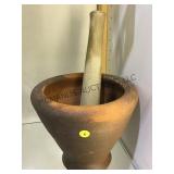 CLAY MORTAR & WOOD PESTLE