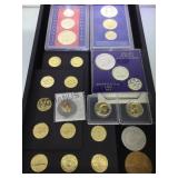 TRAY OF PLATED BICENTENNIAL COINS, & MORE