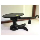 BLACK METAL SCALE W/ WEIGHT