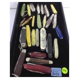 TRAY OF POCKET KNIVES, OLD TIMER, SABREX & MORE