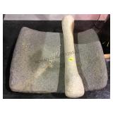 VINTAGE AFRICAN STONE  MILL & PESTLE