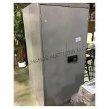 GREY METAL LOCKER