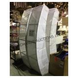 STEP & REPEAT WHITE PILLARS, 2 X MONEY