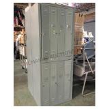 Eight section floorstanding locker set with some