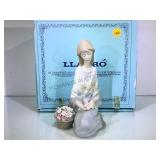 LLADRO "FLOWER SONG" FIGURINE W/ BOX