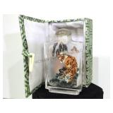 REVERSE PAINTED ASIAN THEMED SNUFF BOTTLE W/BOX