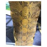 SNAKESKIN APPROX 6 FEET LONG