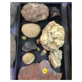 TRAY LOT OF ROCK SPECIMENS