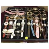 Tray lot of assorted watches untested as is