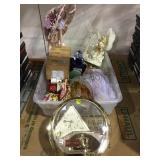 Lot of decor incl. rhythm clock, Jim Shore