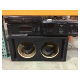 Stereo lot incl. Sony 300 cd changer, receiver,