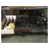 Bottom shelf incl. Porter Cable router, router