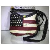 P&G (NEW) AMERICAN FLAG CONCEAL/CARRY HAND BAG