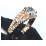 STERLING RING W/ CLEAR GEMS, SIZE 6