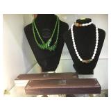 2 JADE &1  PEARL NECKLACE W/ BRACELET