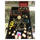Tray of costume jewelry & baoding balls.