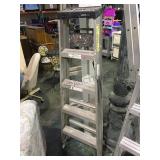 Keller  5 foot tall aluminum step ladder local