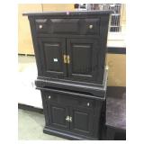 Broyhill  pair of black wooden nightstands with