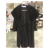 Ladies trench coat with faux fur collar