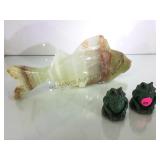 Large  12" onyx fish & a pair of  pebble frogs