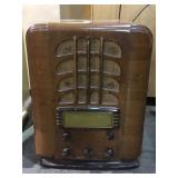 Vintage GE tube radio. Local pickup only