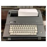 Smith corona SL 470  Typewriter