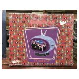 The Osborne Family Cookie Jar NIB