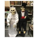 Skeleton Halloween decoration bride and groom