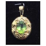 Sterling pendant w/ green gemstone
