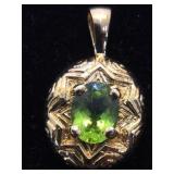 Sterling pendant w/ green gemstone