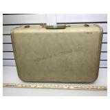 Vintage Taperlite lined hard suitcase local
