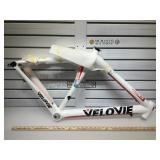 New Velovie Vitesse 300 bicycle frame carbon