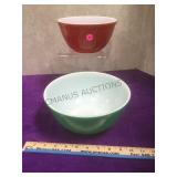 2 vintage Pyrex mixing bowls 8.5 & 7 inches D.