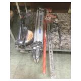 Heavy duty Jack, spectra precision tripod, toro