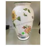 Tiffany and Company,1998, Portugal vase, local