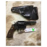 Smith & Wesson Model 10 - 6 Revolver, 38 cal,