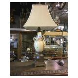 Vintage cream  ceramic base table lamp w/ shade,