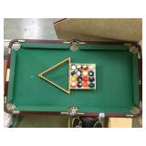 GMI Minnesota Fats mini pool table. Does include
