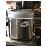 Whynter ice machine maker.Local pick up only