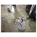 Concrete vibrating machine