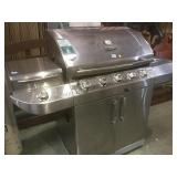 Commercial Series Char-Broil  gas barbecuer